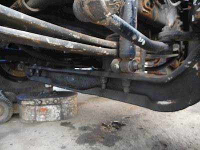 International 7600 Front Axle Assembly