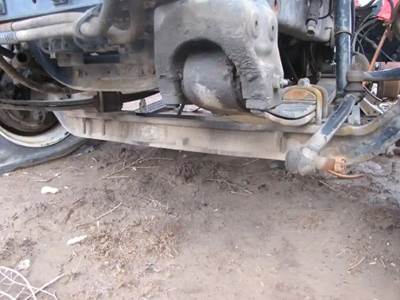 International 8100 Front Axle Assembly