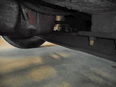 International 9400i Front Axle Assembly