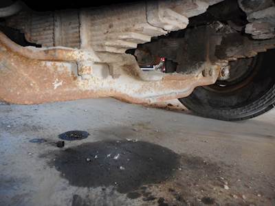 Mack DM688S Front Axle Assembly