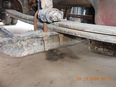 Mack Pinnacle CXU613 Front Axle Assembly for a 2016 Mack CXU613