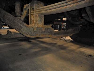 Mack RD688S Front Axle Assembly