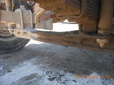 Volvo ACL64F Front Axle Assembly