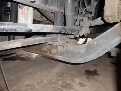 Volvo VNL Front Axle Assembly