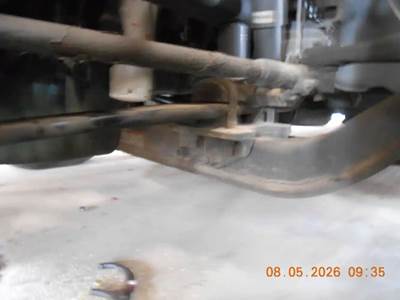 Volvo VNL760 Front Axle Assembly