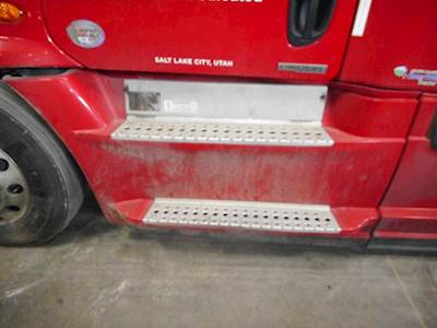Freightliner Cascadia Battery Box