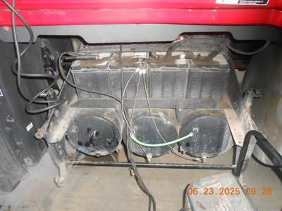 Freightliner Cascadia Battery Box