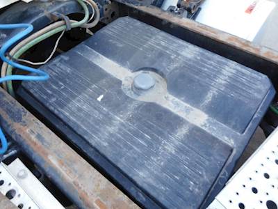 Freightliner Columbia 120 Battery Box for a 2004 Freightliner CL120