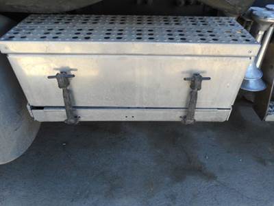 Freightliner Columbia Battery Box