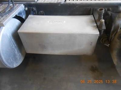 Freightliner Columbia Battery Box