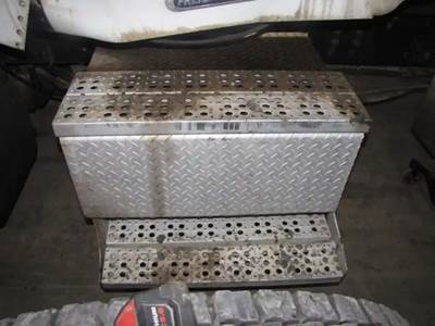 Freightliner FLD Battery Box