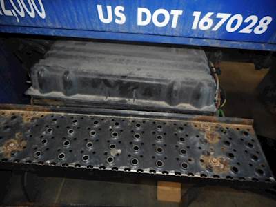 International DuraStar 4400 Battery Box