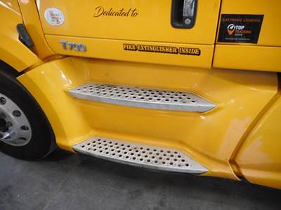 Kenworth T700 Battery Box