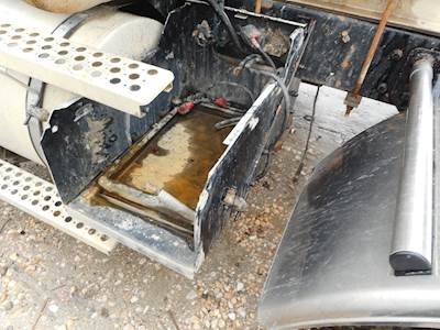 Kenworth T800 Battery Box