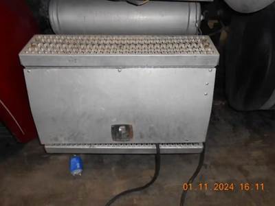 Peterbilt 579 Battery Box