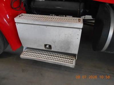 Peterbilt 579 Battery Box