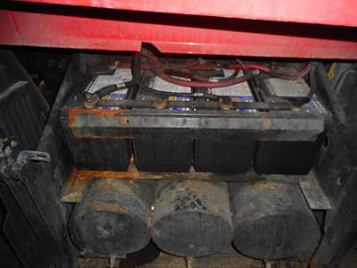 Volvo VNL Battery Box