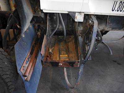 Mack CH613 Battery Box for a 1999 Mack CH 613