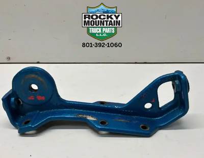 Freightliner Coronado 122 SD Bracket for a 2014 Freightliner 122SD