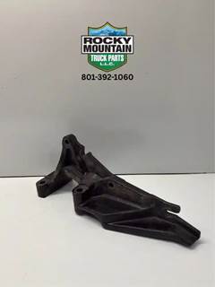 Paccar Exhaust Bracket *Fits Peterbilt 567 And Kenworth T680  Part# M11-8384-M00