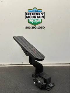 Freightliner-Williams Dual PWM Throttle Pedal Assembly, Part # A01-33821-001