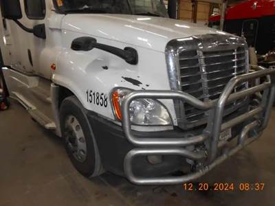 Freightliner Cascadia Front Bumper