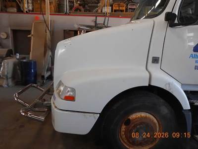 Volvo VNL Front Bumper