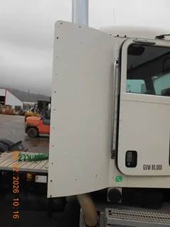 Peterbilt 386 Right Cab Fairing