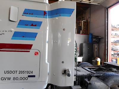 Volvo VNL Cab Fairing