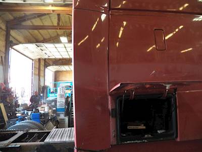 Volvo VNL64T660 Cab Fairing