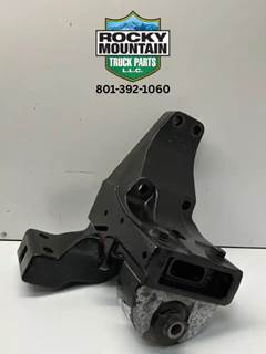 Kenworth T680 Cab Mount