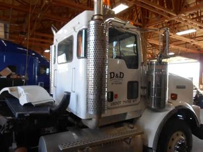 Kenworth T800B Cab Assembly