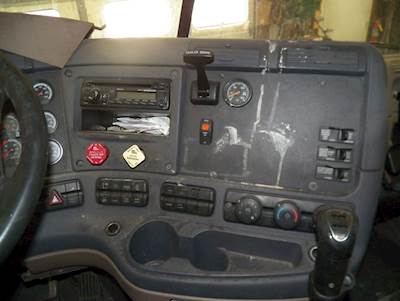 Freightliner Cascadia 125 Dashboard Assembly for a 2013 Freightliner Cascadia
