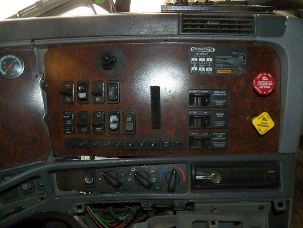 2004 Freightliner Century Class 120 Dashboard Assembly For Sale Farr