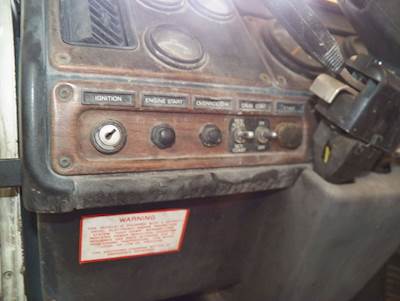 Freightliner FLD Dashboard Assembly