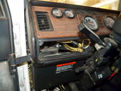 Freightliner FLD Dashboard Assembly