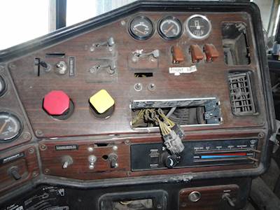 Freightliner FLD Dashboard Assembly