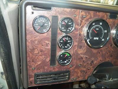 International 9400i Dashboard Assembly
