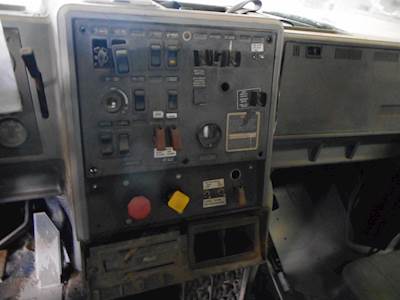 Mack CH613 Dashboard Assembly for a 1996 Mack CH 613