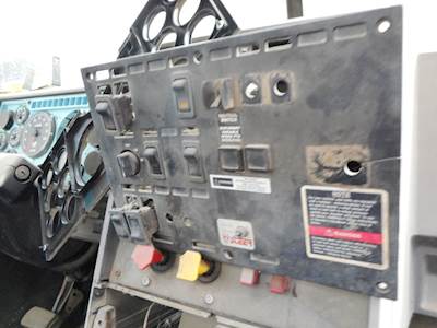 Mack CH613 Dashboard Assembly for a 1997 Mack CH 613