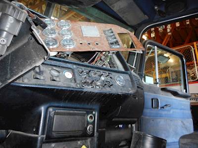 Peterbilt 378 Dashboard Assembly