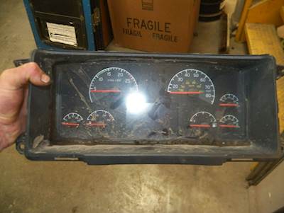 Volvo VNL630 Dashboard Assembly