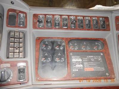 Kenworth T2000 Dashboard Assembly