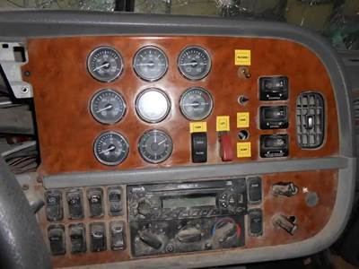 Peterbilt 379 Dashboard Assembly