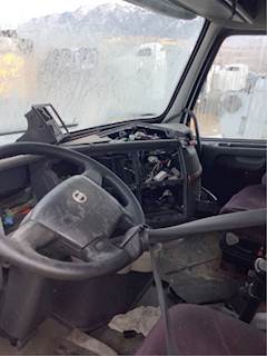 Volvo VNL780 Dashboard Assembly for a 2005 Volvo VNL 780