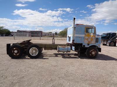 Kenworth 6 Day Cab Truck - Manual