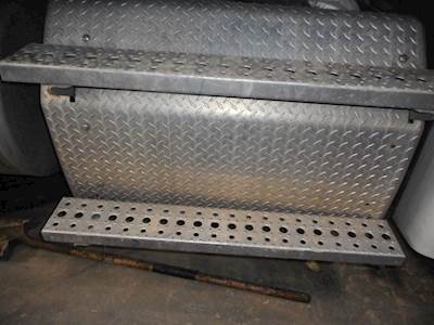 Freightliner Cascadia DPF Filter