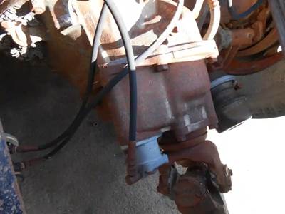 Dana-Spicer DS402 Front Differential for a 1976 International F4370