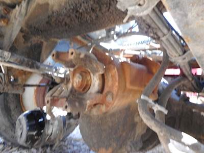 Dana-Spicer DS404 Front Differential for a 1999 Volvo VNL