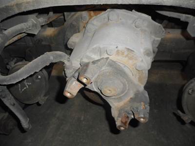 Dana-Spicer DSP40 Front Differential for a 2006 Kenworth T600
